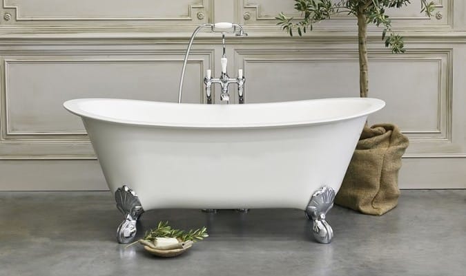 A Batello boat bath from Clearwater.