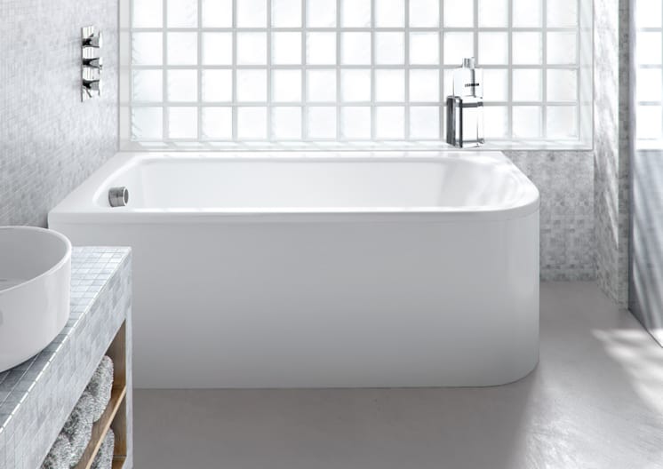 A Britton corner bath.