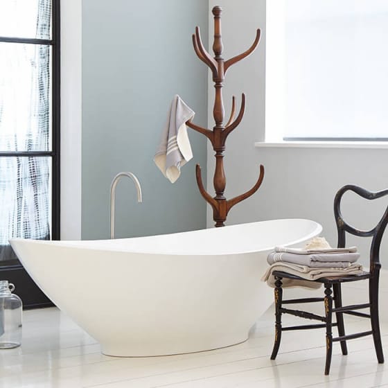 Image of BC Designs Kurv Freestanding Bath