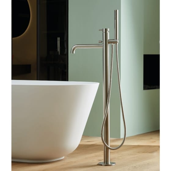 Image of Vema Tiber Freestanding Bath Mixer Tap With Shower Kit