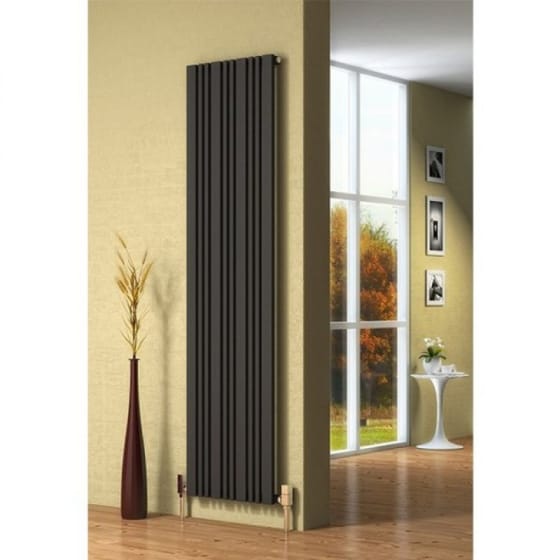 Image of Reina Bonera Vertical Steel Radiator