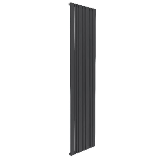 Image of Reina Bonera Vertical Steel Radiator