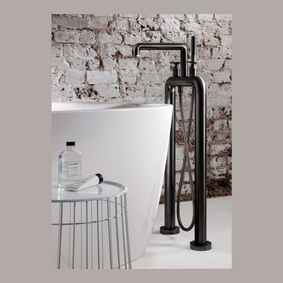 Image of Crosswater Union Freestanding Bath Tap With Shower Kit